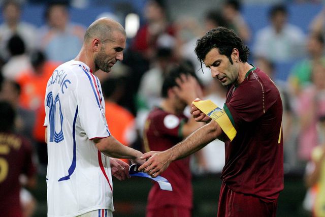 Zidane e Luís Figo renunciaram a França e Portugal e voltaram a jogar mais tarde