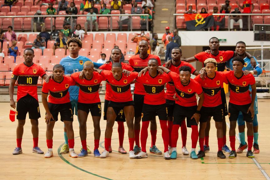 Seleção angolana de futsal goleou Camarões por 12-0...