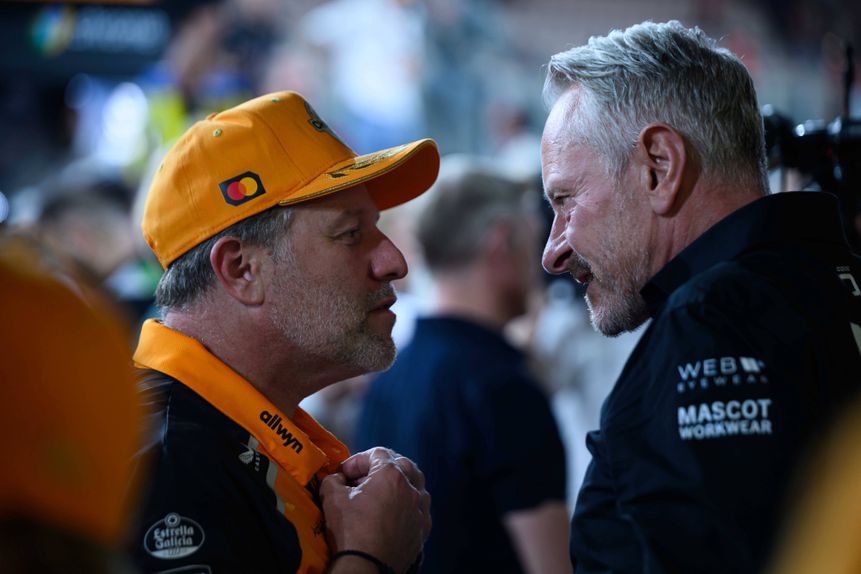 Zak Brown, CEO da McLaren, com Jonathan Wheatley,  da Audi