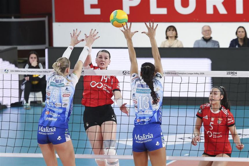 Benfica não conseguiu o terceiro lugar que permitiria continuar nas competições europeias. Foto CEV