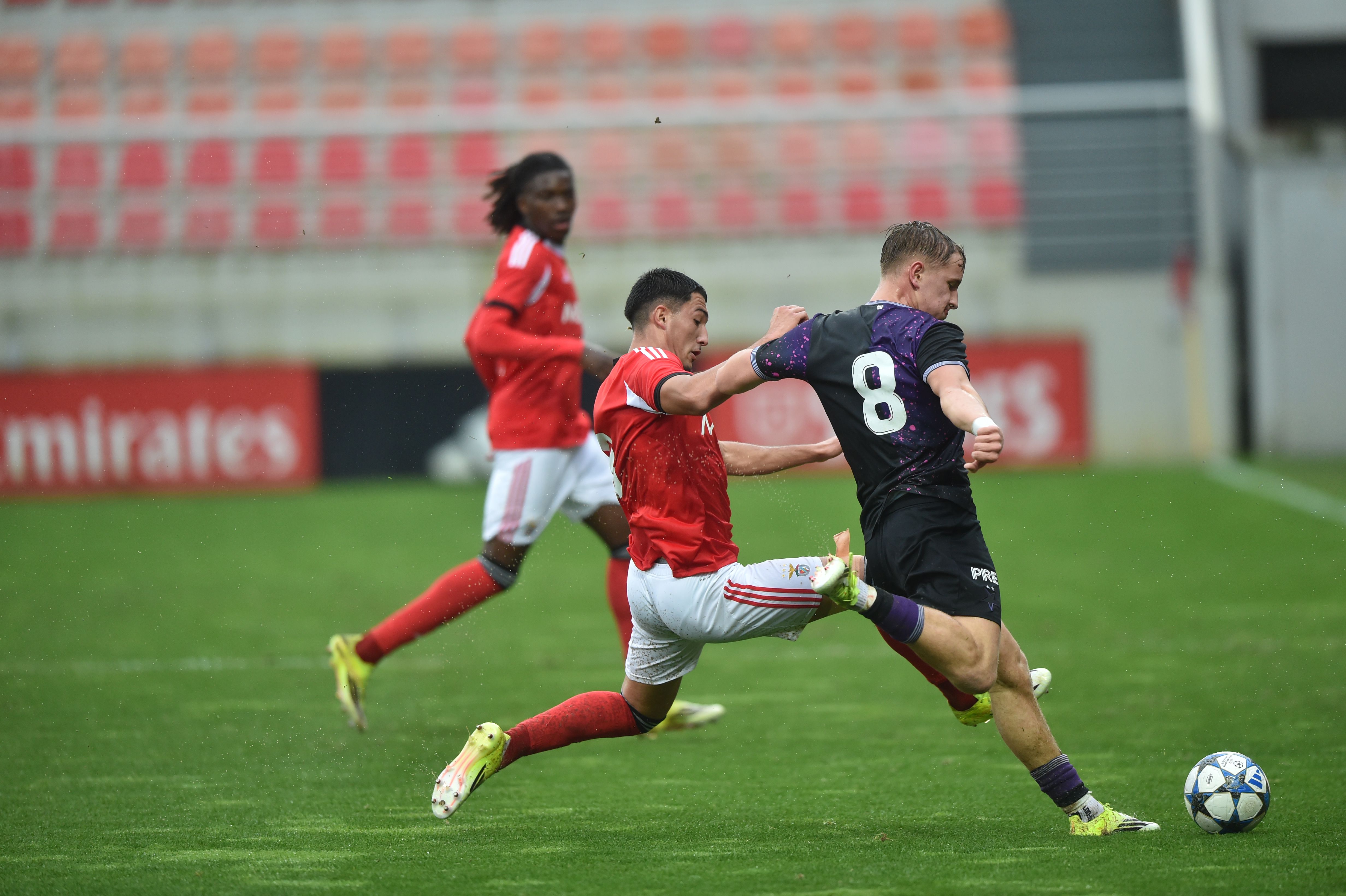 Águias empatadas ao intervalo - Foto: Miguel Nunes