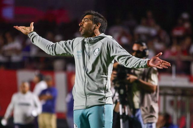 Palmeiras, de Abel Ferreira, e São Paulo empatam em jogo polémico