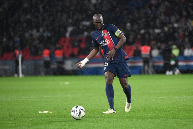 Danilo Pereira recuperado e convocado para duelo decisivo na Liga dos Campeões