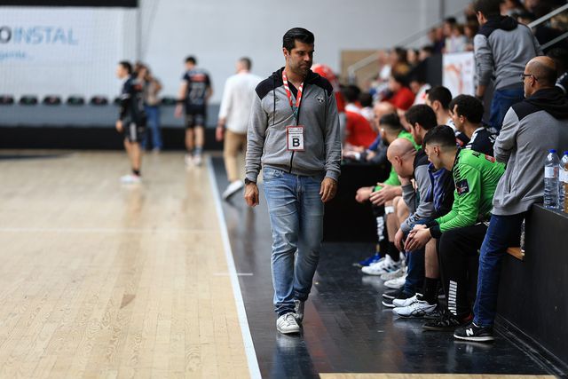 Águas Santas despede treinador, antigo internacional português