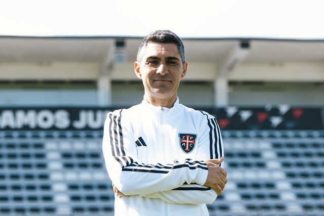 «Penálti para o Casa Pia? No futebol chamamos-lhe azia…»