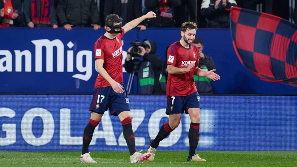 La Liga: golaço de Budimir dá os três pontos ao Osasuna frente ao Alavés (vídeo)