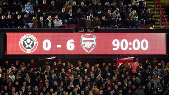 Arsenal quebra recordes de golos na Premier League e Sheffield… também