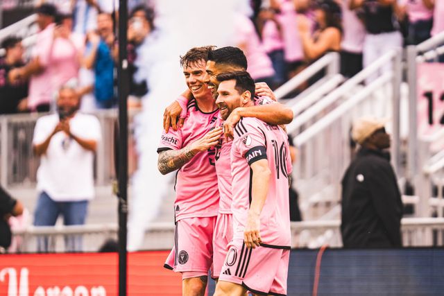 Messi e Suárez no onze da semana da MLS