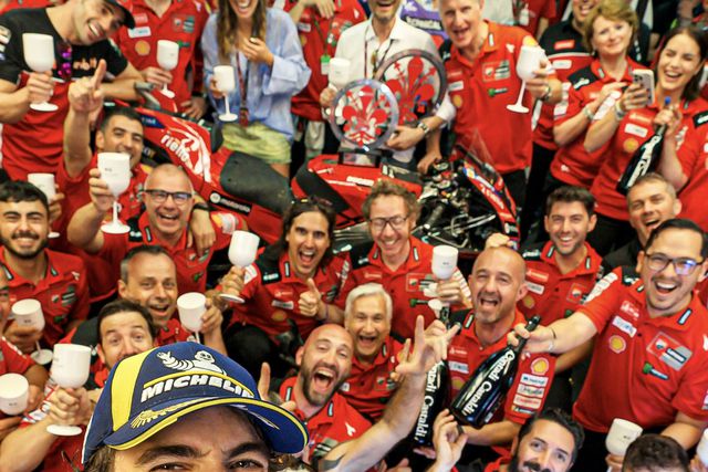 Ducati segura bicampeão do Mundo por mais duas épocas