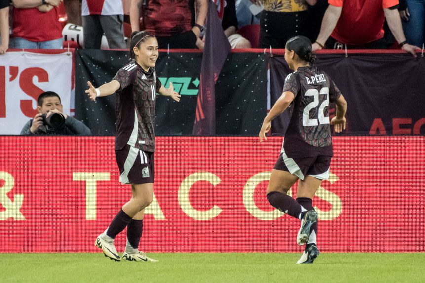 Jacqueline Ovalle é internacional pela seleção do México