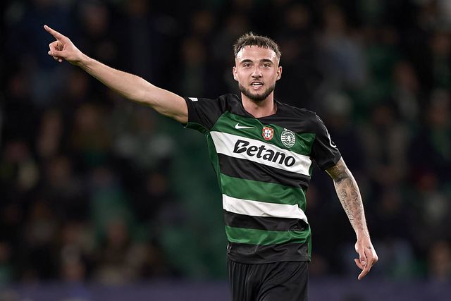 Debast tem sido aposta na zona central do meio-campo e o treinador Rui Boeges não se cansa de o elogiar