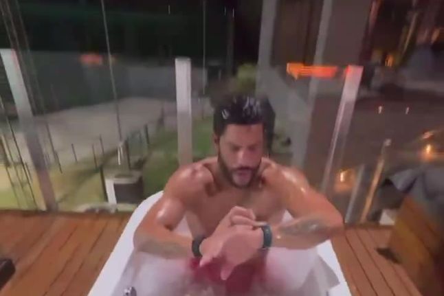 Segunda-feira de Carnaval e Hulk está como?