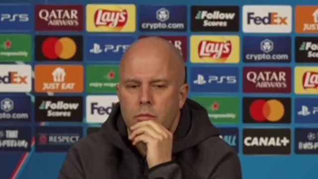 Arne Slot queria Benfica em vez do PSG: «Qualquer pessoa que veja futebol...»