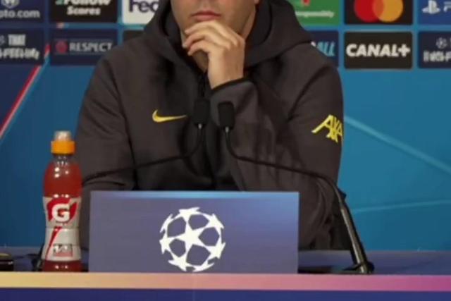 Arne Slot queria Benfica em vez do PSG: «Qualquer pessoa que veja futebol...»