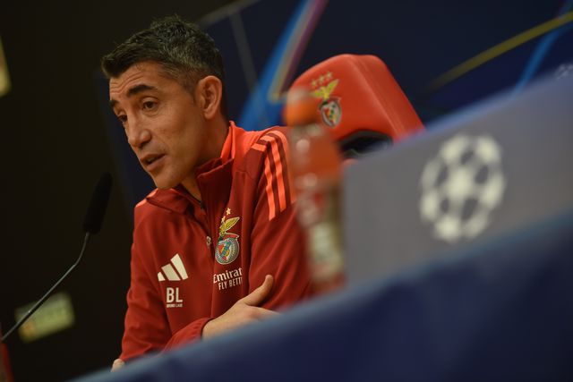 Bruno Lage na conferência de imprensa de antevisão do Benfica-Barcelona (foto: Miguel Nunes)