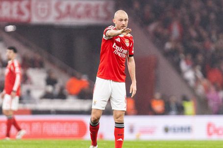 Aursnes, polivalente jogador do Benfica