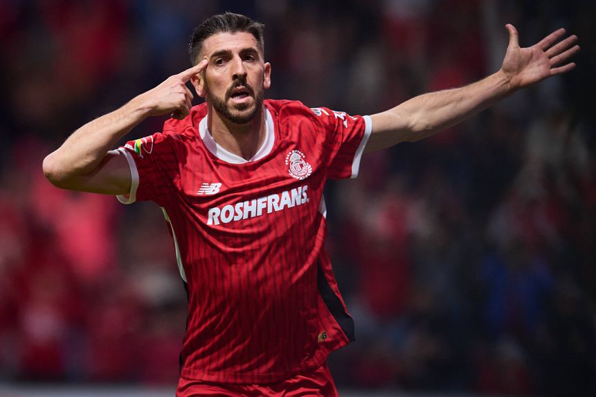 Paulinho voltou a brilhar na liga mexicana