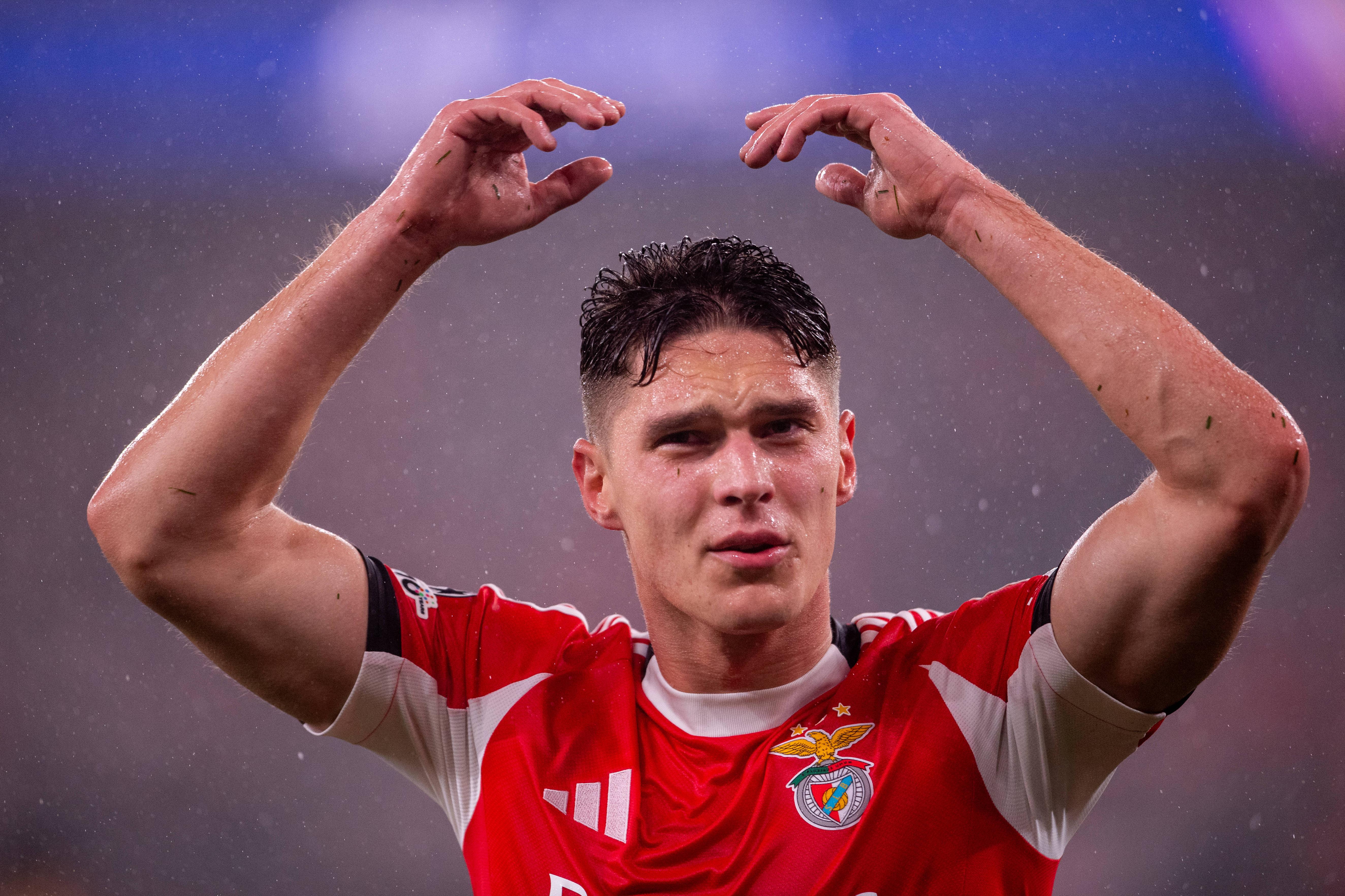 Sudakov, médio-ofensivo do Benfica (foto: Imago)