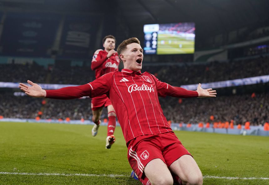 Elliot Anderson deu a machadada final no jogo com um golaço