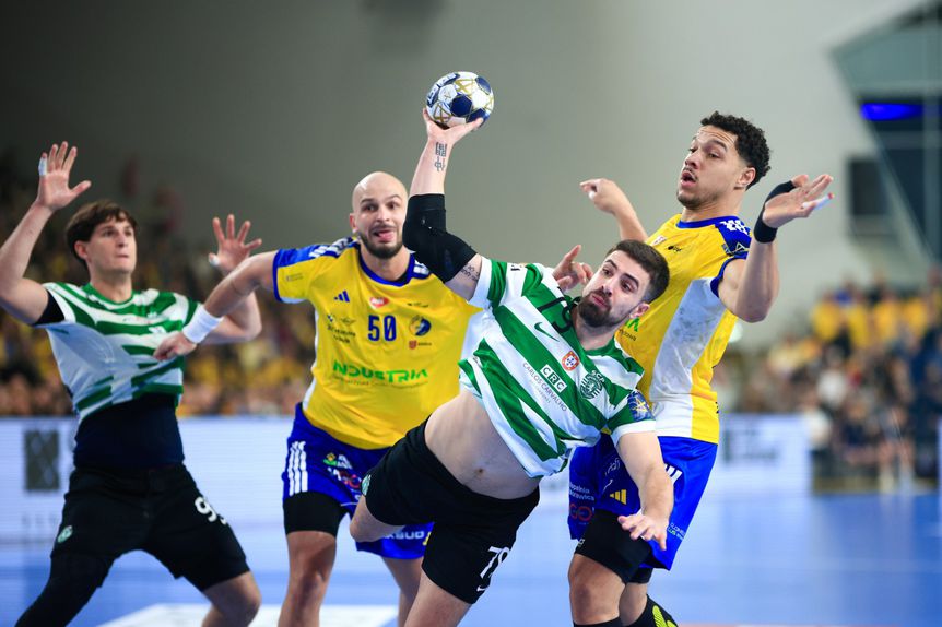 Martim Costa marcou 10 golos em 13 remates    Fotografia EHF