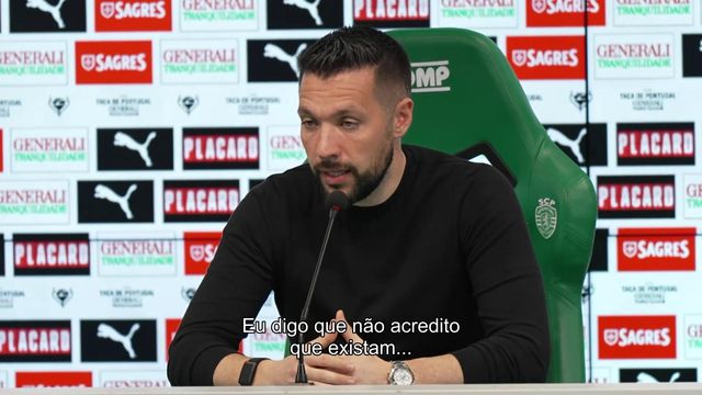 «O penálti é claro, o problema está nas situações menores, na má gestão dos cartões...»