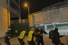 Confusão na saída da comitiva do FC Porto de Alvalade