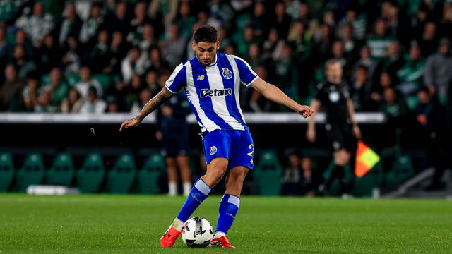 «Varela? Joga-se o campeonato do ruído quando já é uma fogueira que arde como fait-divers»»