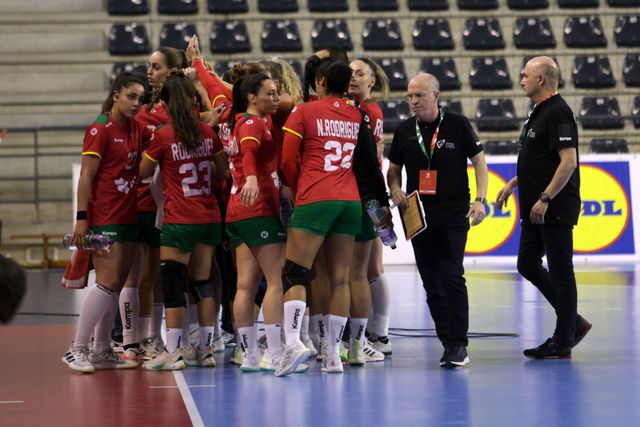 Seleção perde com os Países Baixos e adia apuramento para a última jornada