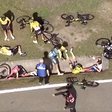 Vídeo: Vingegaard, Roglic e Evenepoel envolvidos em grave queda