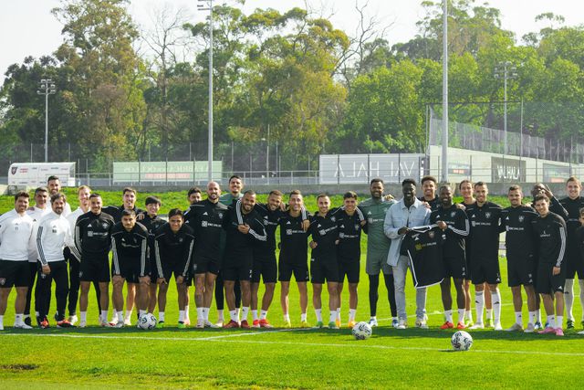 Liga: Eder visitou o plantel do Casa Pia