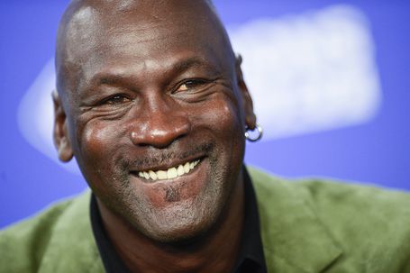 Michael Jordan continua a factura como ninguém