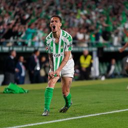 Antony festeja de maneira efusiva no Betis