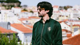 Sporting: Trincão aprecia estilo de Alain Delon e aponta dedo a Debast (vídeo)
