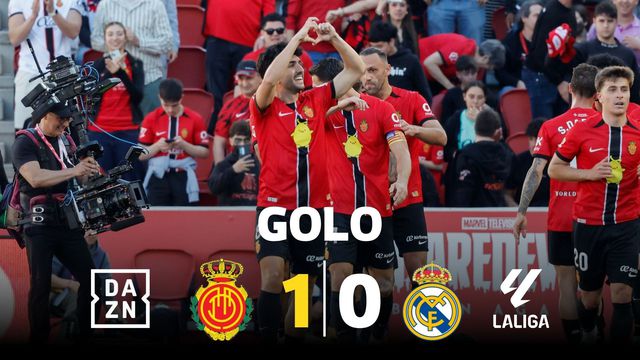 Grande buraco na defesa do Real Madrid e... golo