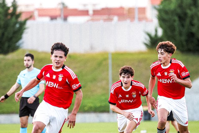 Clássico de iniciados entre Benfica e FC Porto terminou com vitória encarnada. Foto: SL Benfica
