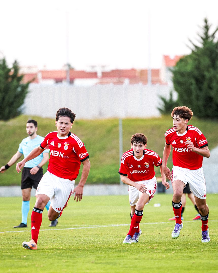 Clássico de iniciados entre Benfica e FC Porto terminou com vitória encarnada. Foto: SL Benfica