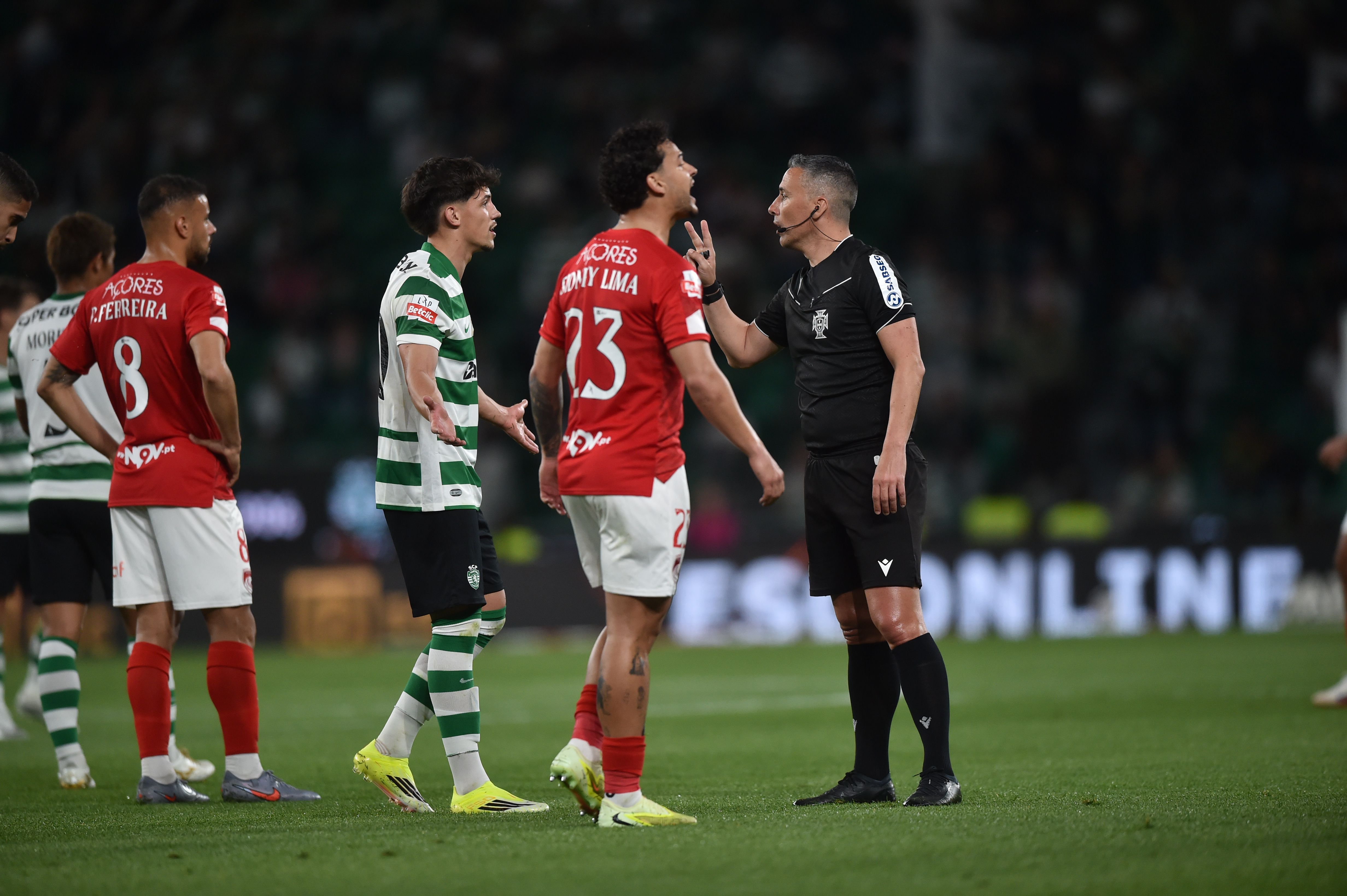 Pedro Henriques defendeu que o golo de Gonçalo Paciência aos 84’ foi «bem anulado», após «rasteira» de Vinicius sobre Faye. O antigo árbitro considerou também que Flávio Gonçalves «arriscou muito», mas «não chegou a agarrar» Henrique Silva aos 90+3'.