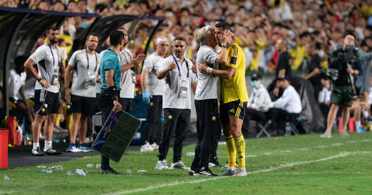 Jesus rendido à mentalidade de Ronaldo: «Podia ter feito o 'hat trick', mas...»