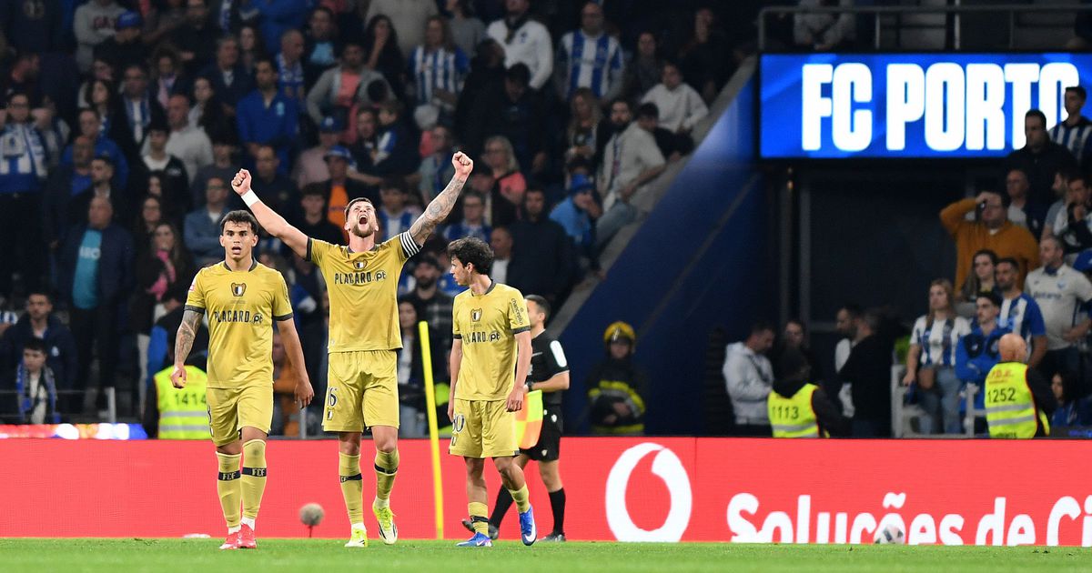 VÍDEO: o golo de Rodrigo Pinheiro que dá esperança a Sporting e Benfica