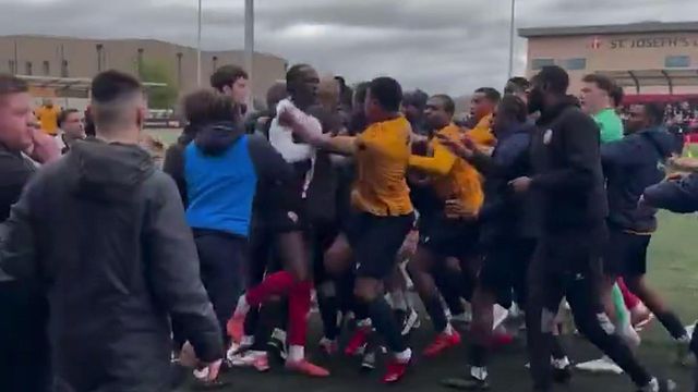 Agressões entre treinadores lançam o caos em liga amadora de Inglaterra (vídeo)