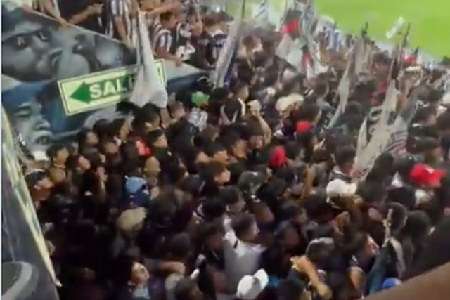 Confusão no Estádio momentos antes do acidente