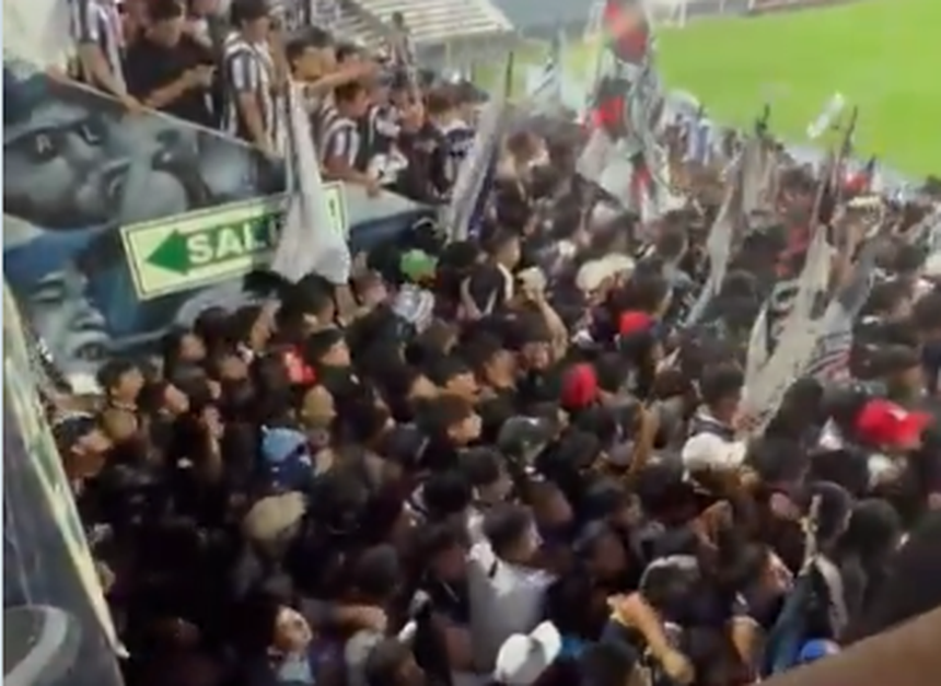 Confusão no Estádio momentos antes do acidente