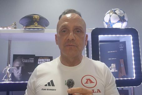 Há penálti de Zaidu sobre Gustavo Sá? O que diz Pedro Henriques