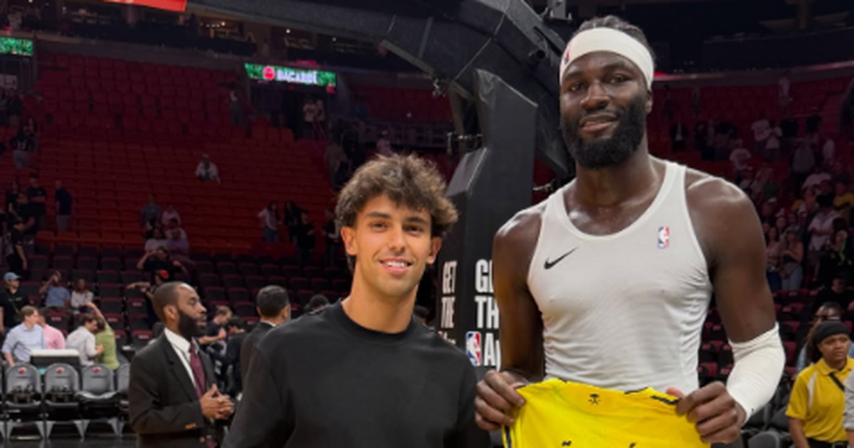 João Félix encontra-se com Neemias Queta e... escapa a lesão (vídeo)