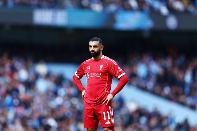 Mohamed Salah falhou um penálti na eliminação do Liverpool da Taça no Etihad