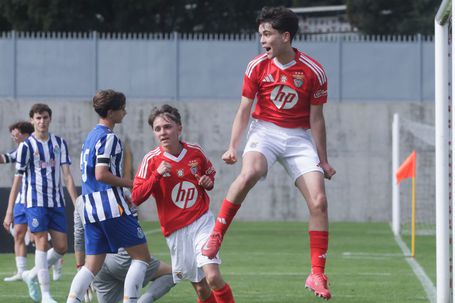 Benfica-FC Porto: golo madrugador no Seixal!