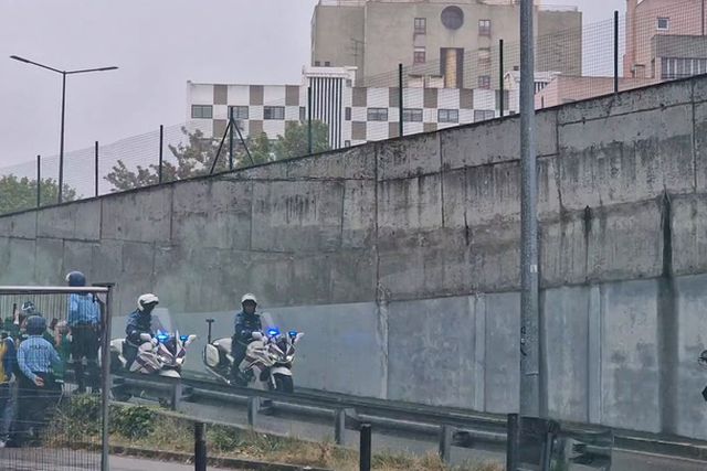 Grande ambiente à chegada do Sporting!