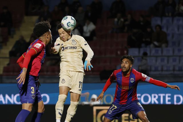 Destaques do FC Porto: Francisco a dar corda para Pepê acelerar a fundo