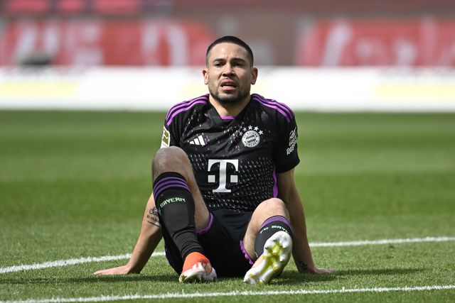 Raphael Guerreiro volta a lesionar-se: «Saiu de muletas»