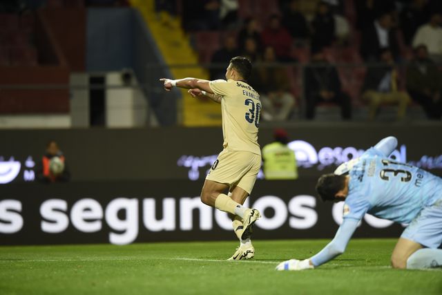 Que bela combinação neste golo de Evanilson! (Vídeo)
